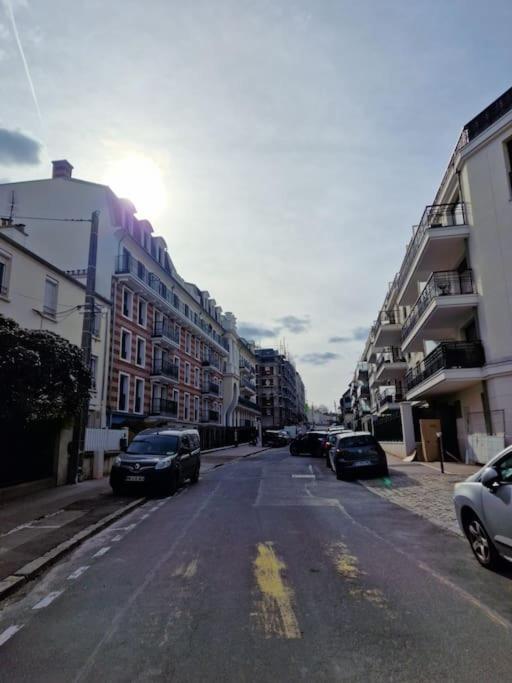 Cozy Apartment Near Paris Clamart Buitenkant foto